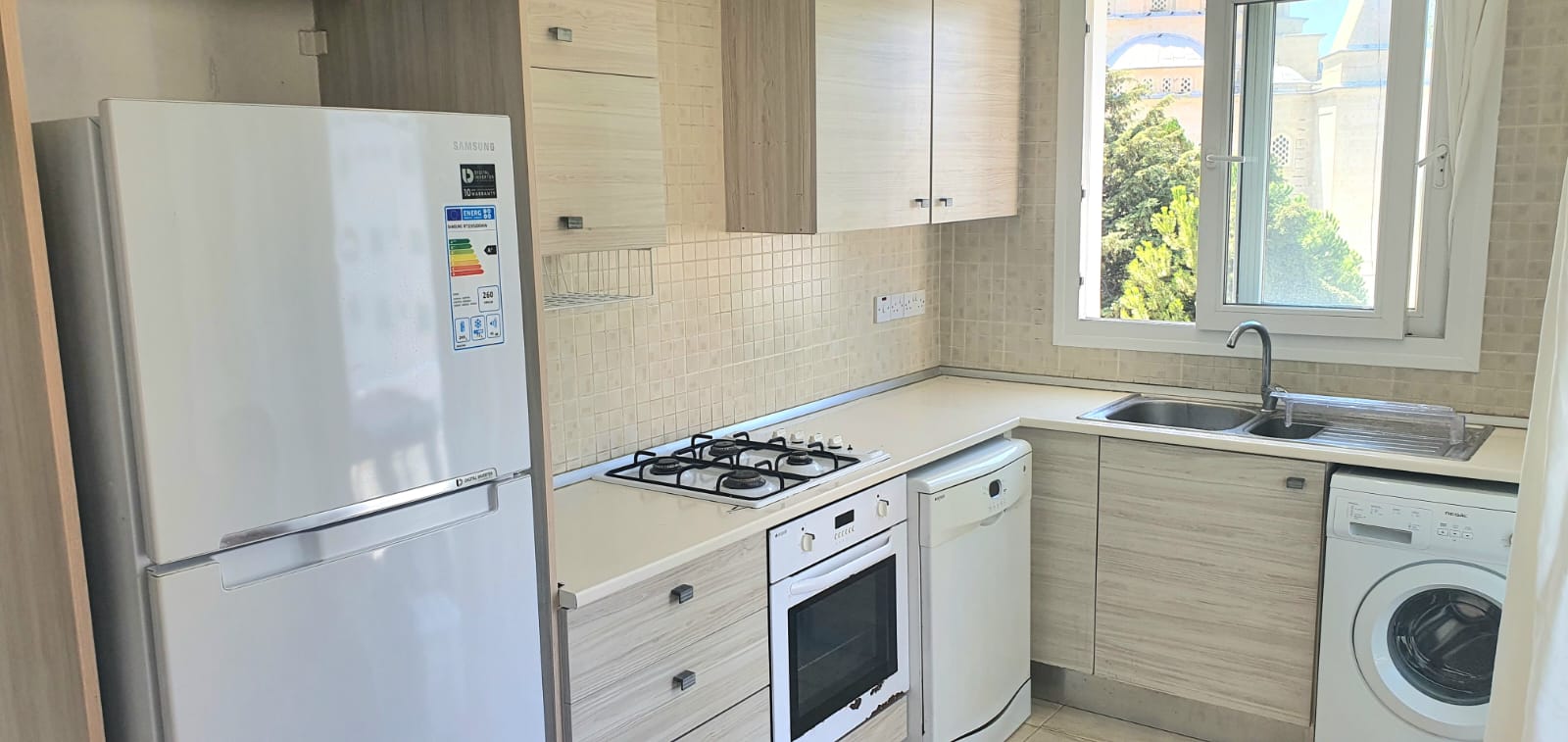 Girne Merkezde 2+1 (SELİN APT.)  - Resim 2